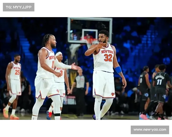 唐斯与文班亚马内线对决成尼克斯对阵马刺胜负关键